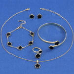 Lucky Five Petal Flower Five Leaves Flower Set - Image 3