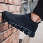 Casual Solid Color Flying Woven Sports Shoes Men Lightweight Breathable Mesh Shoes Summer Sneakers - Image 2