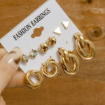 C-shaped Creative Retro Pearl Earrings - Image 4